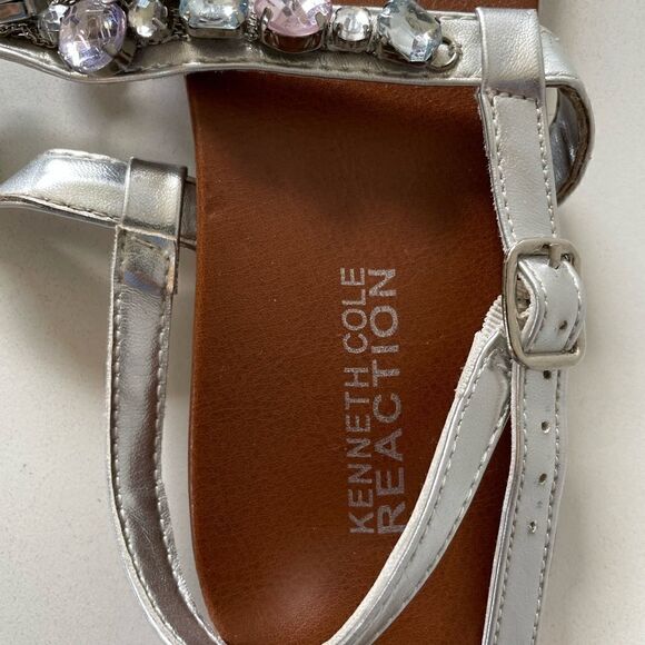 Kenneth Cole Reaction Silver Tone Bejeweled Strappy Sandals Size 6 EUC - Picture 3 of 5